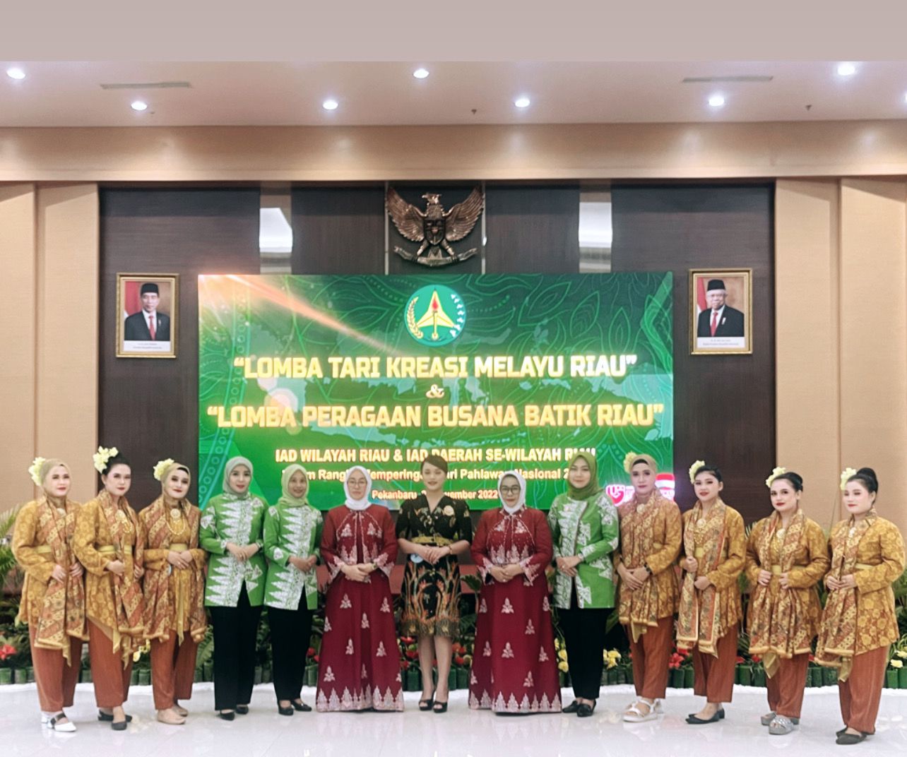 Lomba Tari Kreasi Melayu Riau dan Lomba Peragaan Busana Batik Riau